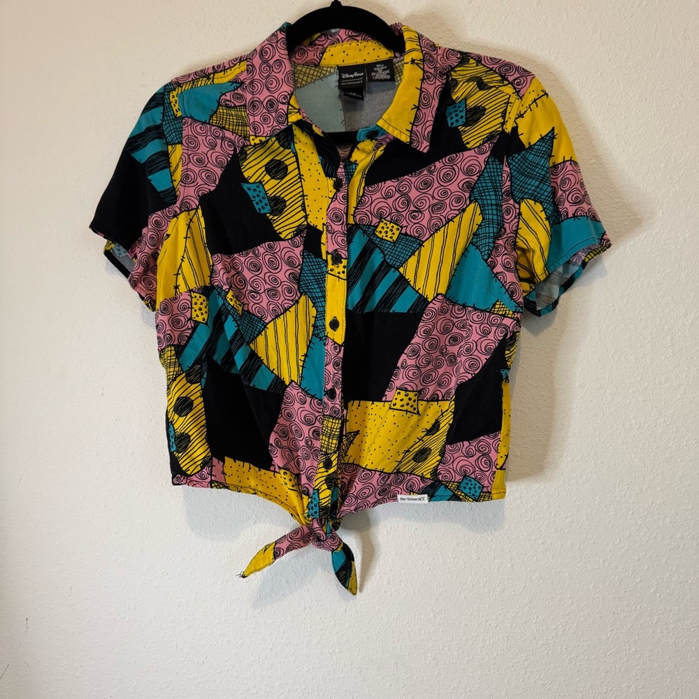 Disney Parks Halloween Sally Her Universe Button Down Tie Front Shirt Small